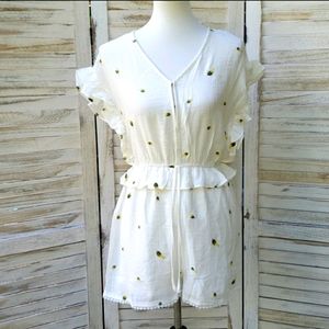 Very J White Yellow Short Cap Sleeve Romper